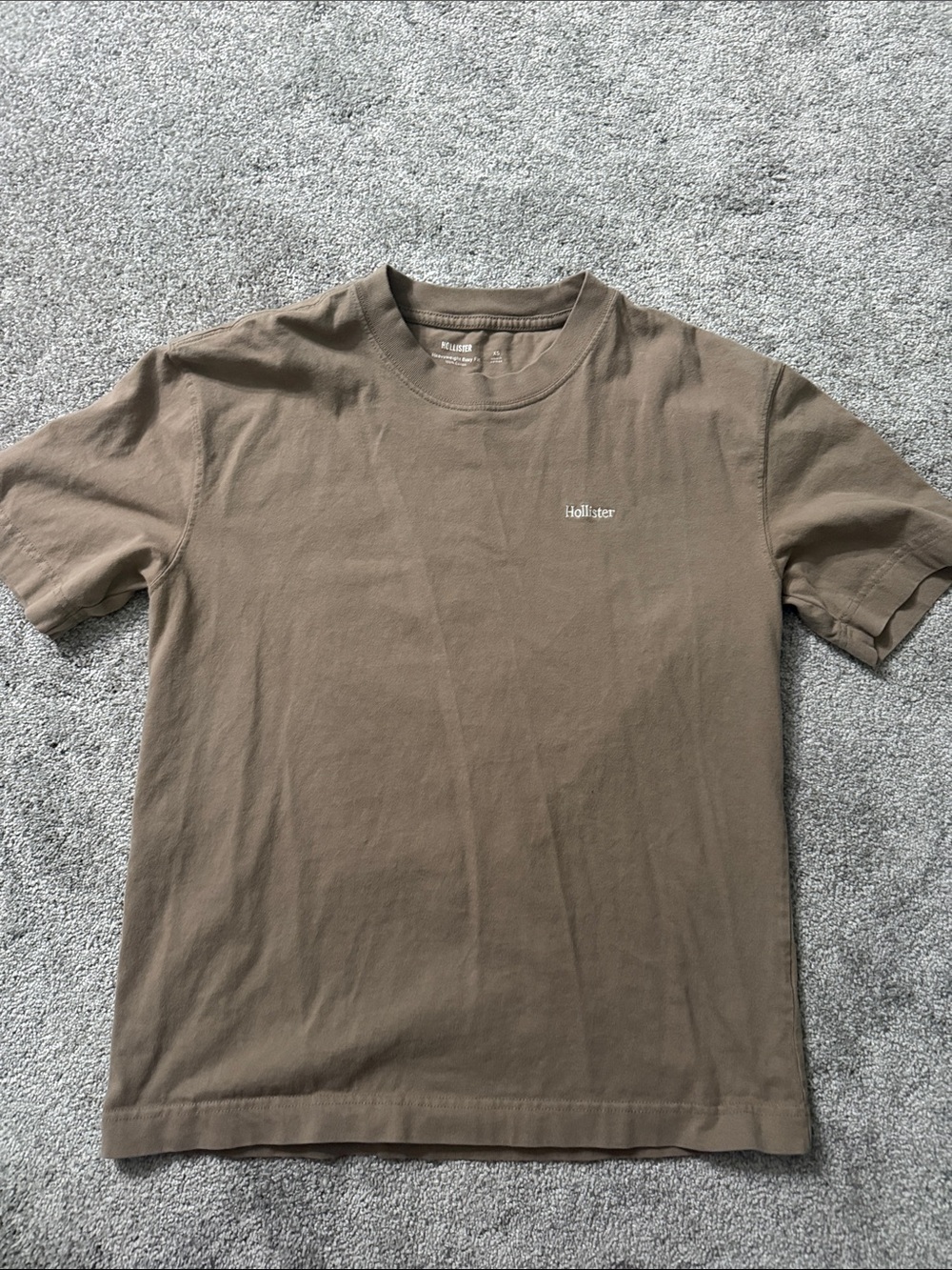Hollister Men's Short Sleeve Crew Tee in Olive